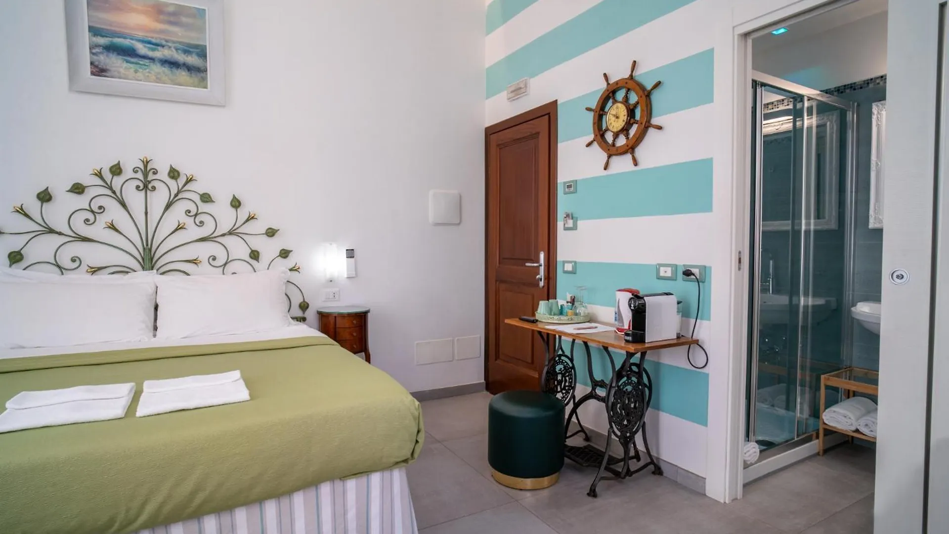 Teresa Rooms & Suites La Spezia Italy