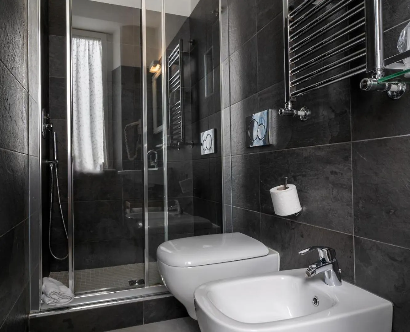 Teresa Rooms & Suites La Spezia