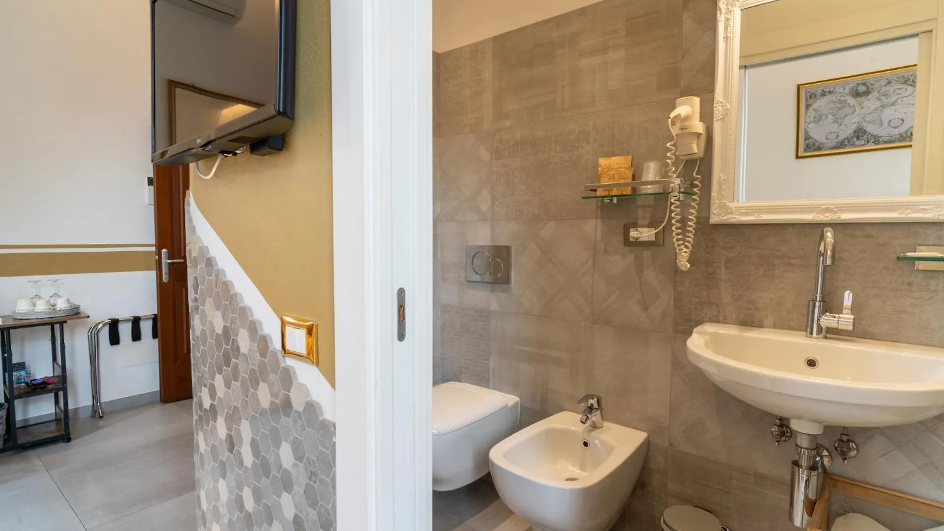 Teresa Rooms & Suites La Spezia Italy