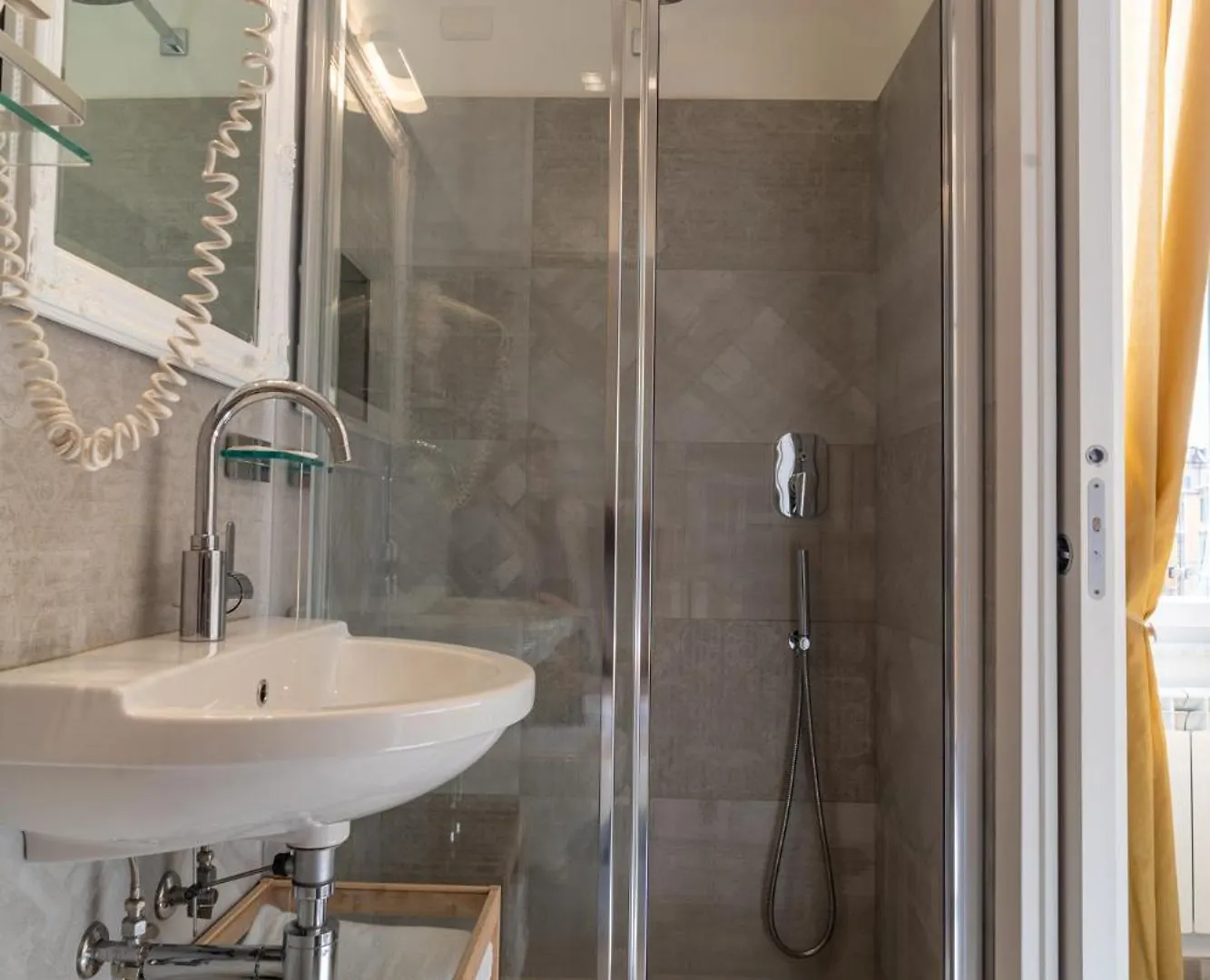 Guest house Teresa Rooms & Suites La Spezia Italy